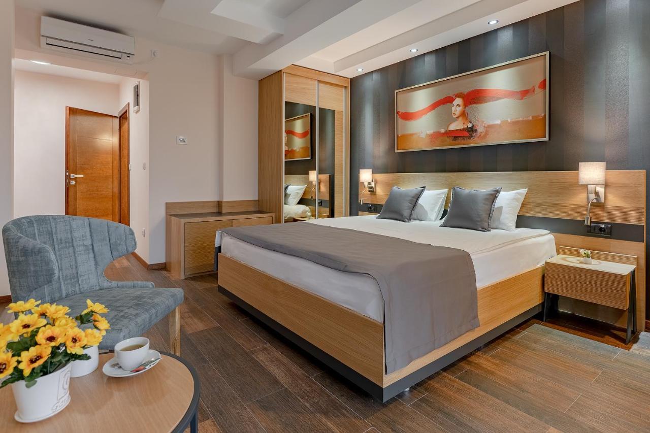 Rubicon Garni Hotel Kragujevac Extérieur photo